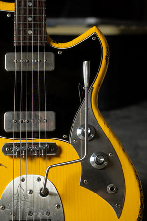 Novo Serus J Vandalism Yellow over '64 3-Tone Burst Dealer Limited