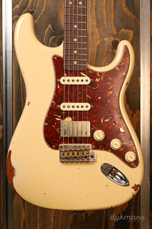 Fender Custom Shop 1960 Stratocaster Relic HSS Desert Sand