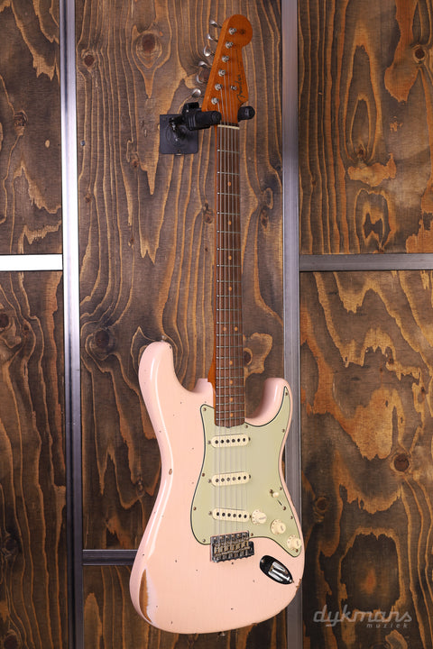 Fender Custom Shop Limited Edition '63 Stratocaster Relic Super Faded Aged Shell Pink b-stock