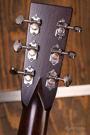 Bourgeois Professional Series Hogtop OM Satin