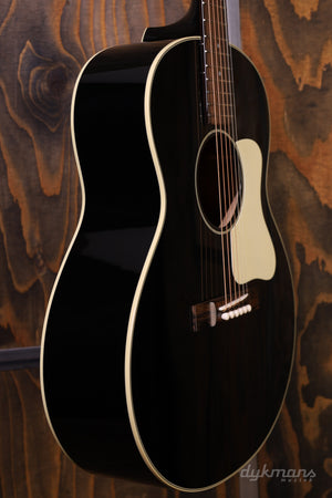 Bourgeois Professional Series Natural SJ Custom