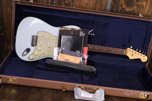Fender Custom Shop 1959 Stratocaster Journeyman Relic Aged Sonic Blue