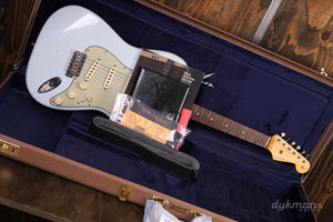 Fender Custom Shop 1959 Stratocaster Journeyman Relic Aged Sonic Blue