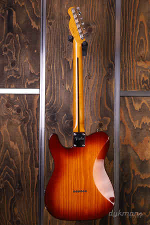 Fender Modern Player Telecaster Plus