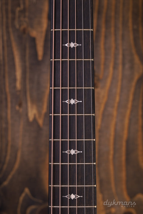 Taylor 324ce V-Class Bracing