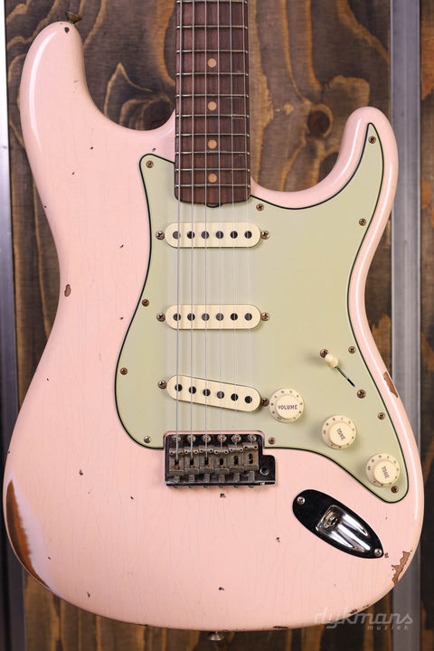 Fender Custom Shop Limited Edition '63 Stratocaster Relic Super Faded Aged Shell Pink b-stock