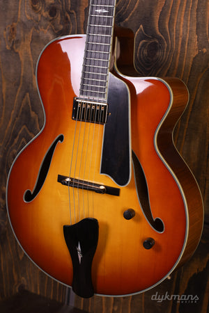 Eastman AR805CE