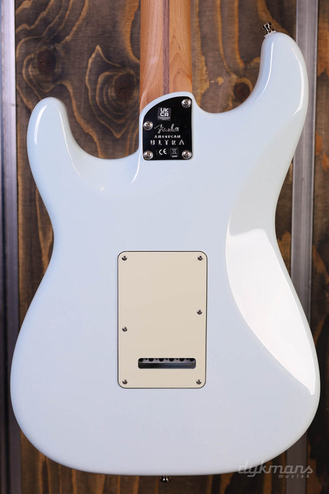 Fender Limited Edition American Ultra Stratocaster HSS Sonic Blue