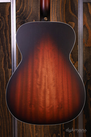 Maton Troubadour Traditional